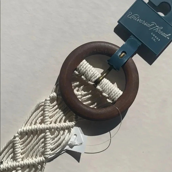 Universal Thread Wood O Ring Belt - Picture 3 of 10